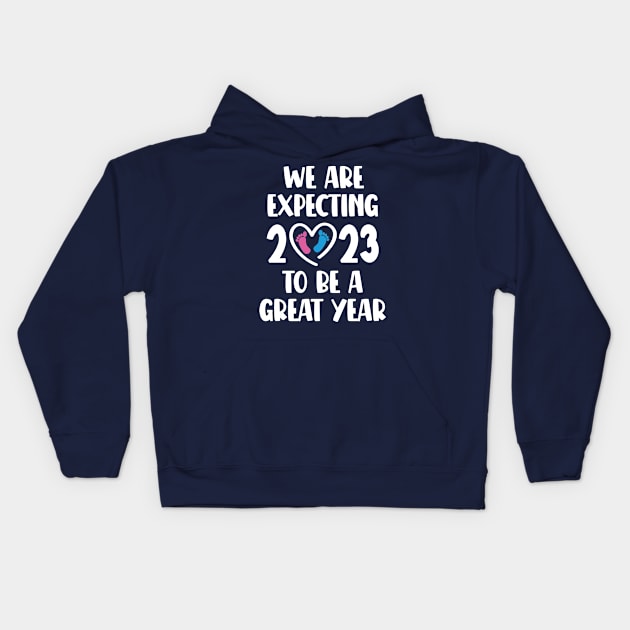 New Baby Announcement Future Mom & Dad, We Are Expecting 2023 to Be a Great Year - Christmas Pregnancy Gift Gender Reveal Party Kids Hoodie by EleganceSpace